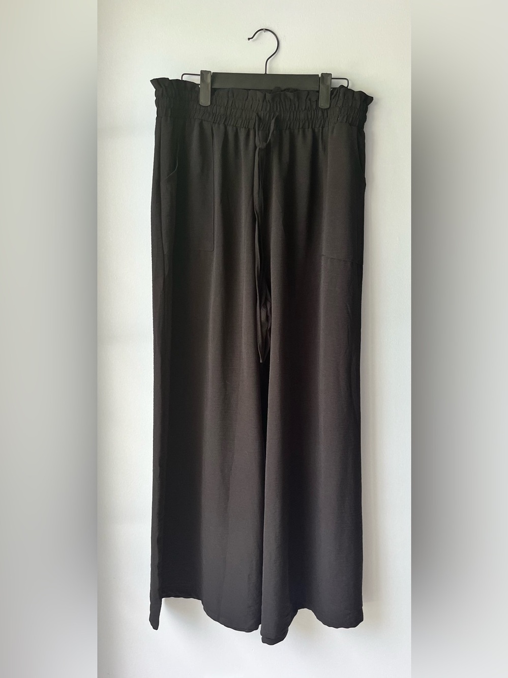 JS- Black Wide-Leg Elastic Waist Pantsw/ Pockets- XL- NWOT